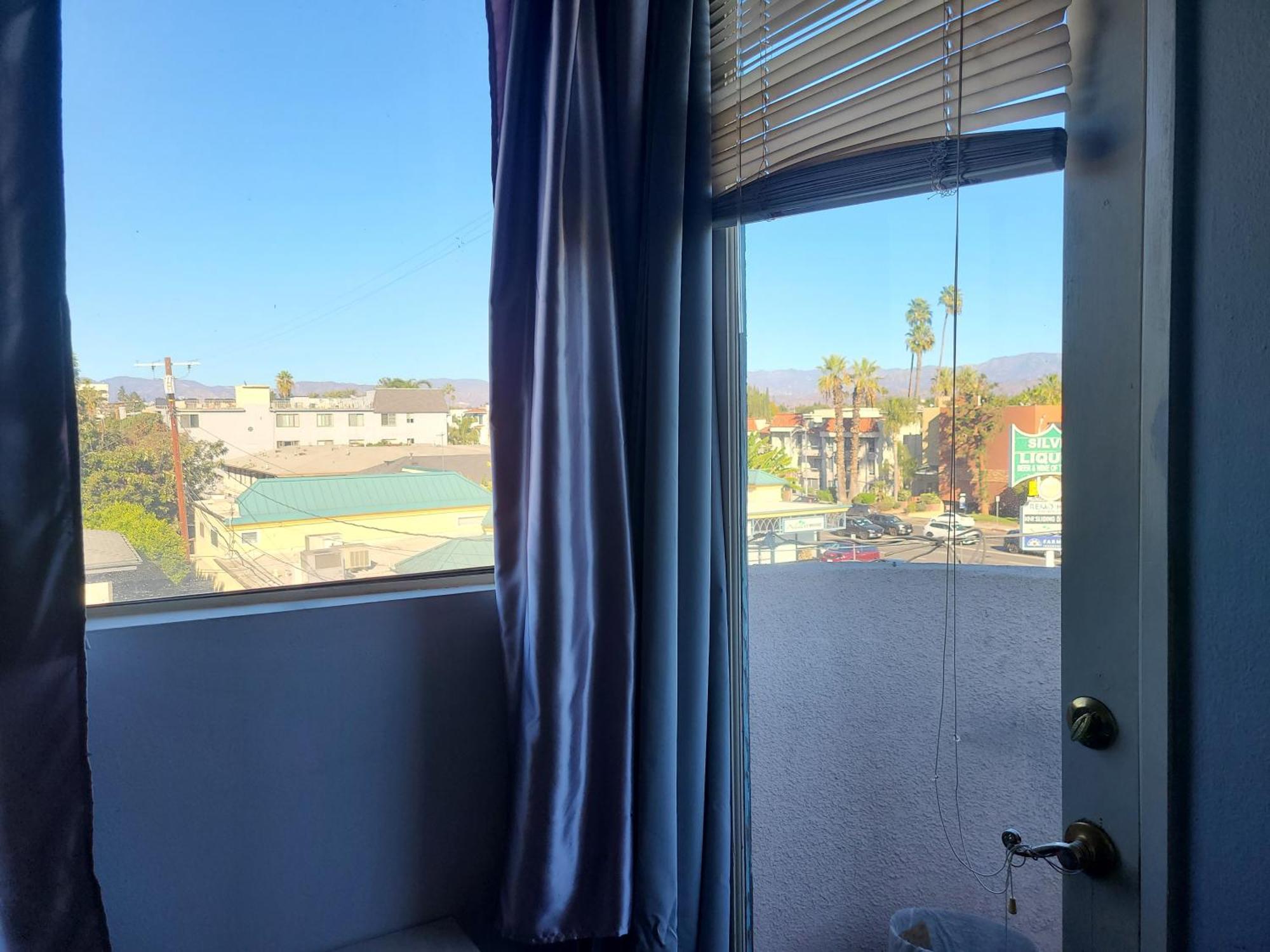 Guest In Sherman Oaks With Private Bathroom And Balcony Appartamento Los Angeles